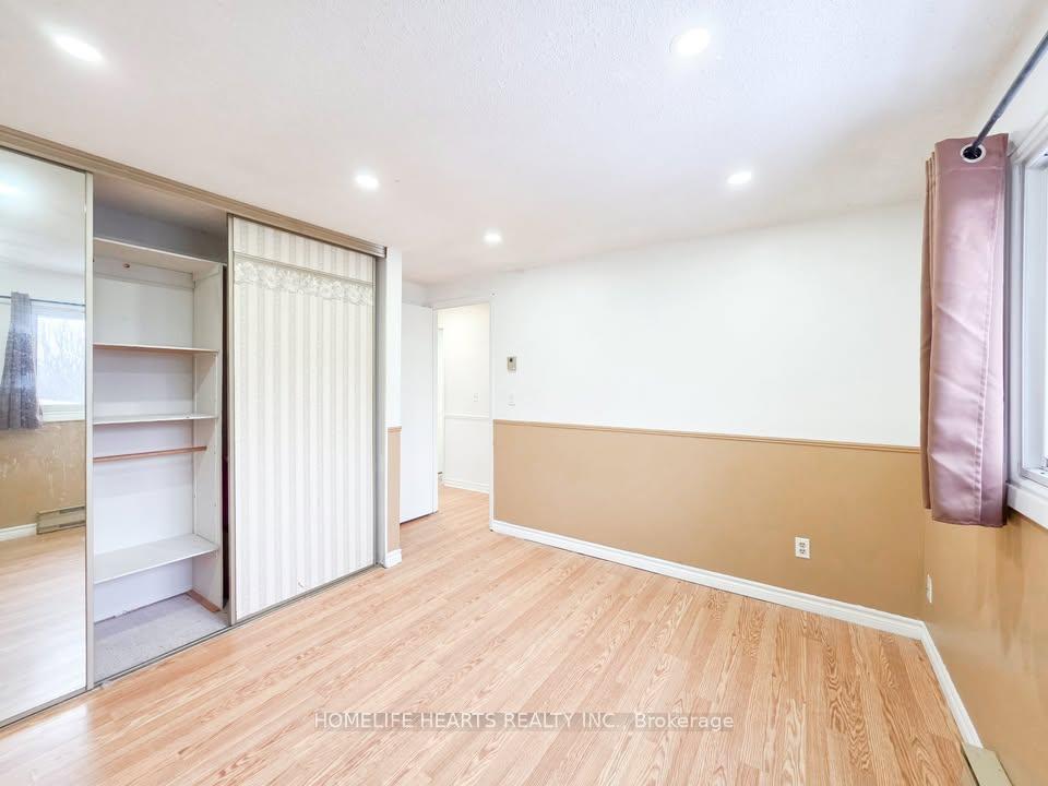 Photo 12 of 556 Capilano Crescent, Oshawa, Donevan — HOMEH