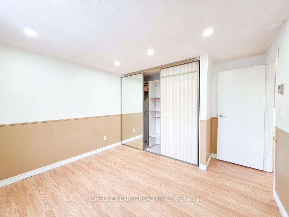 Photo 13 of 556 Capilano Crescent, Oshawa, Donevan — HOMEH