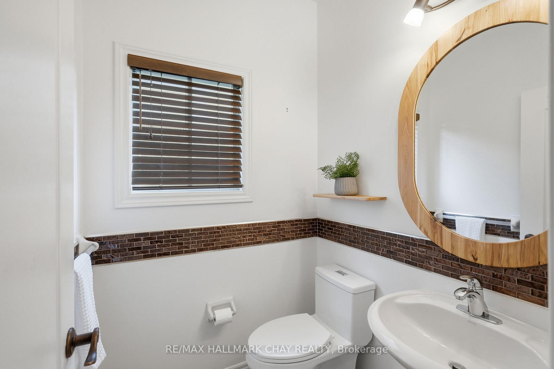 Photo 16 of 17 Armeda Clow Crescent, Essa, Angus — HOMEH