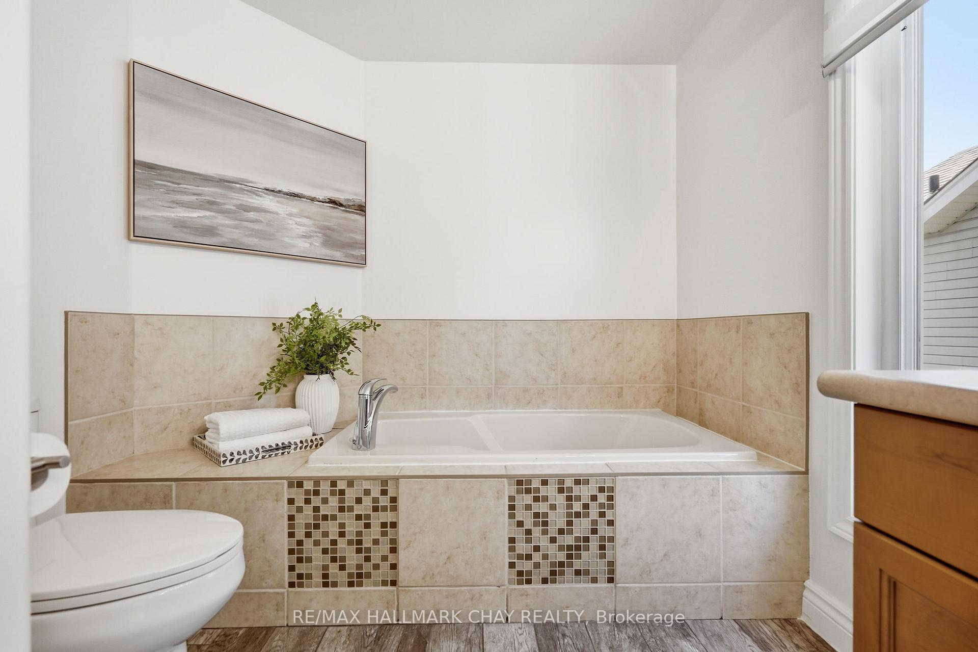 Photo 23 of 17 Armeda Clow Crescent, Essa, Angus — HOMEH