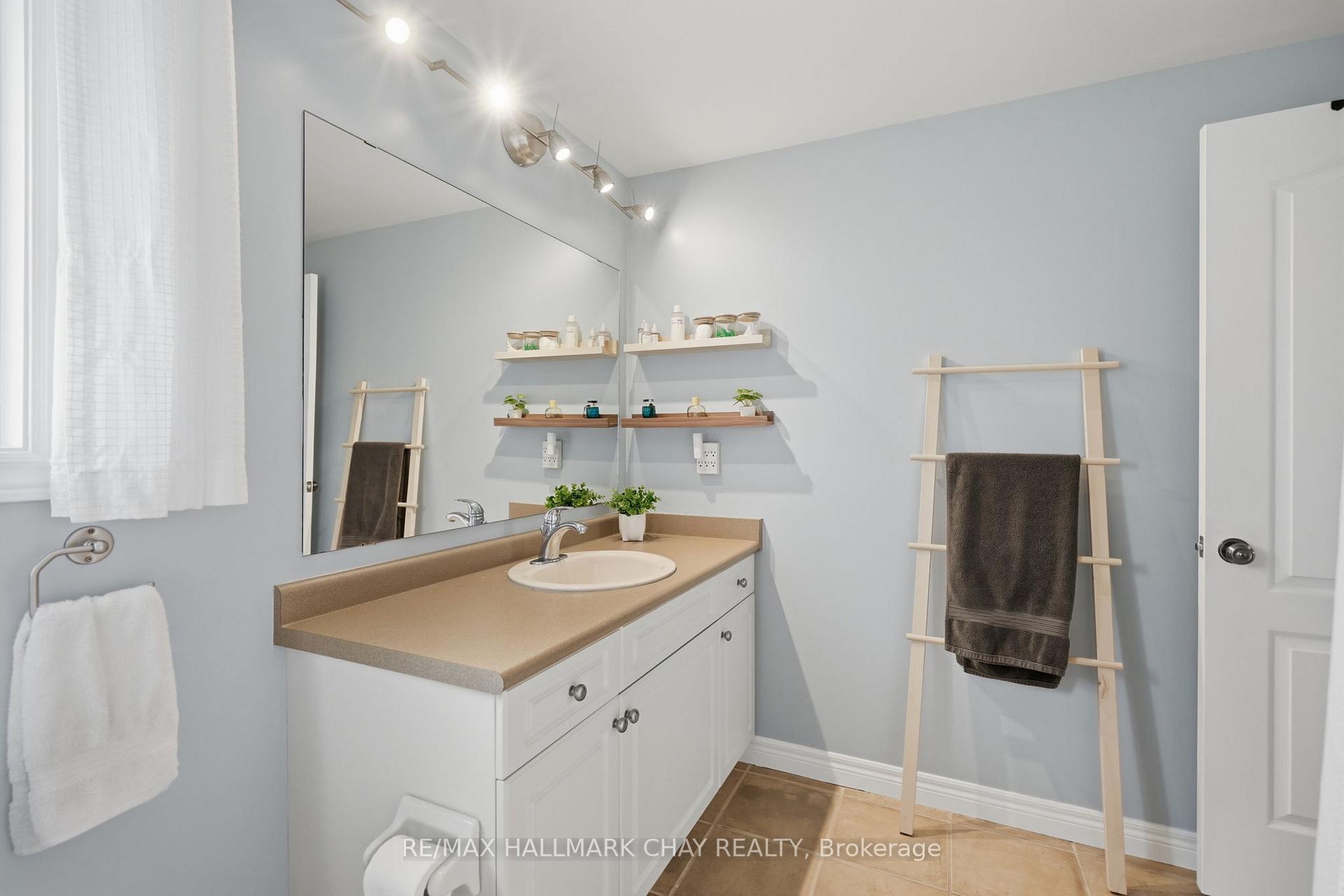 Photo 32 of 17 Armeda Clow Crescent, Essa, Angus — HOMEH