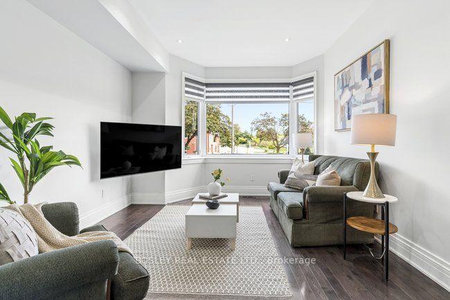 Photo 5 of 66 Durant Avenue, Toronto, Danforth Village-East York — HOMEH