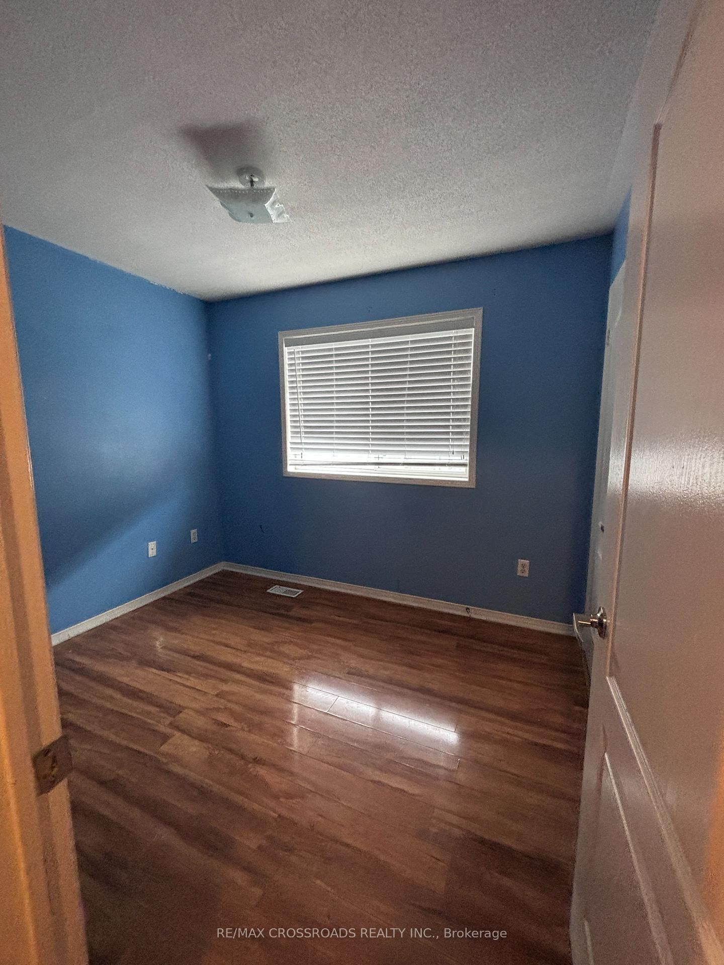 Photo 14 of 120 Bunchberry Way, Brampton, Sandringham-Wellington — HOMEH