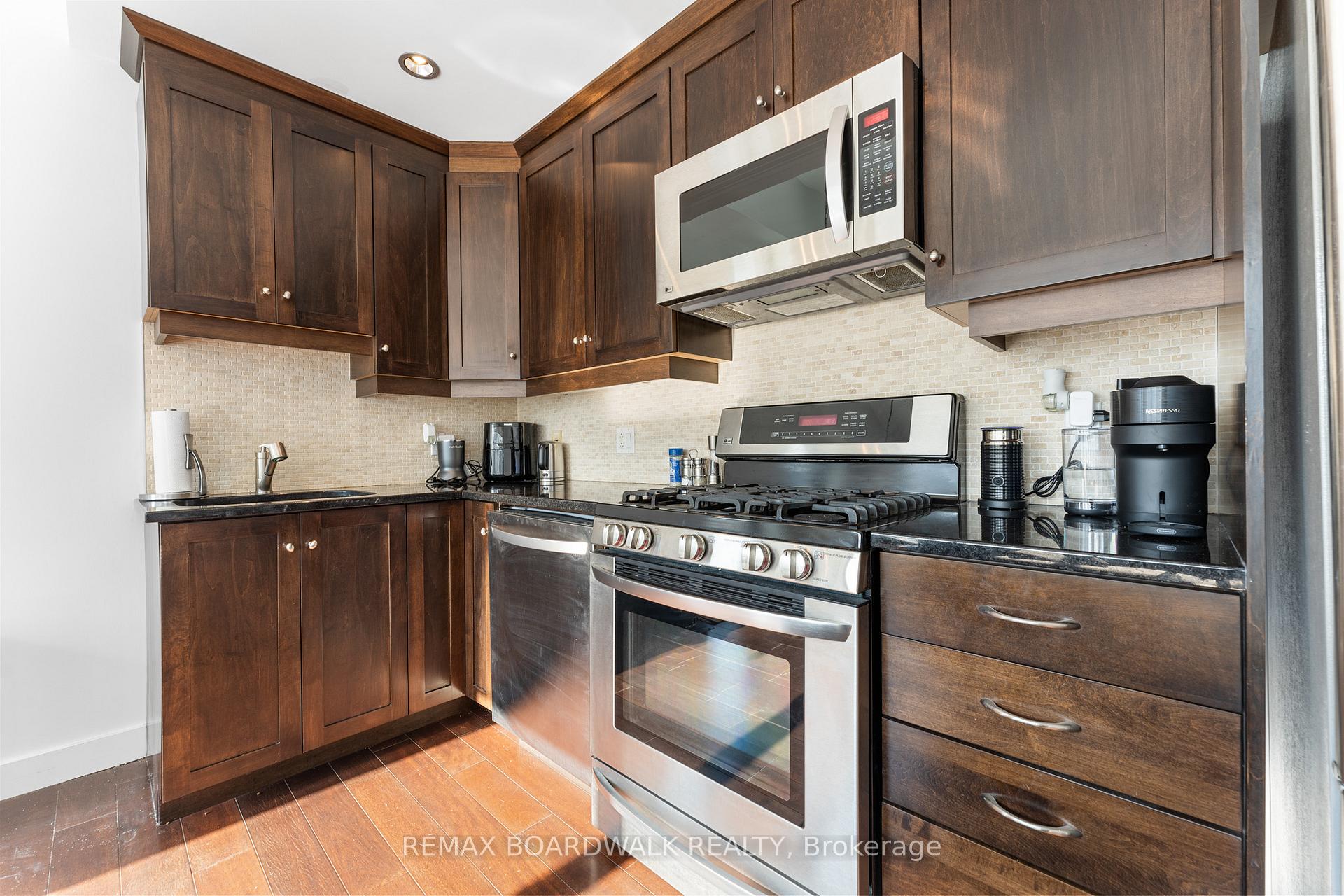 Photo 7 of Unit 401, 90 George Street, Ottawa, Lower Town/Byward Market — HOMEH