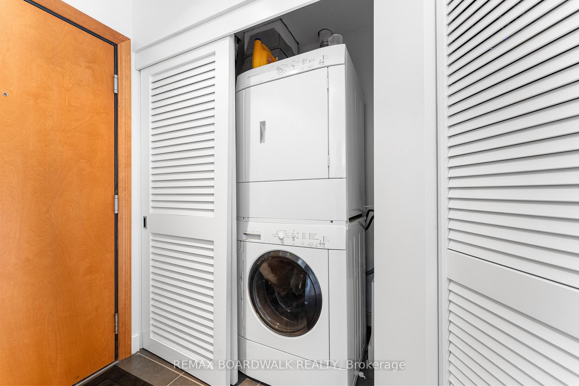 Photo 12 of Unit 401, 90 George Street, Ottawa, Lower Town/Byward Market — HOMEH