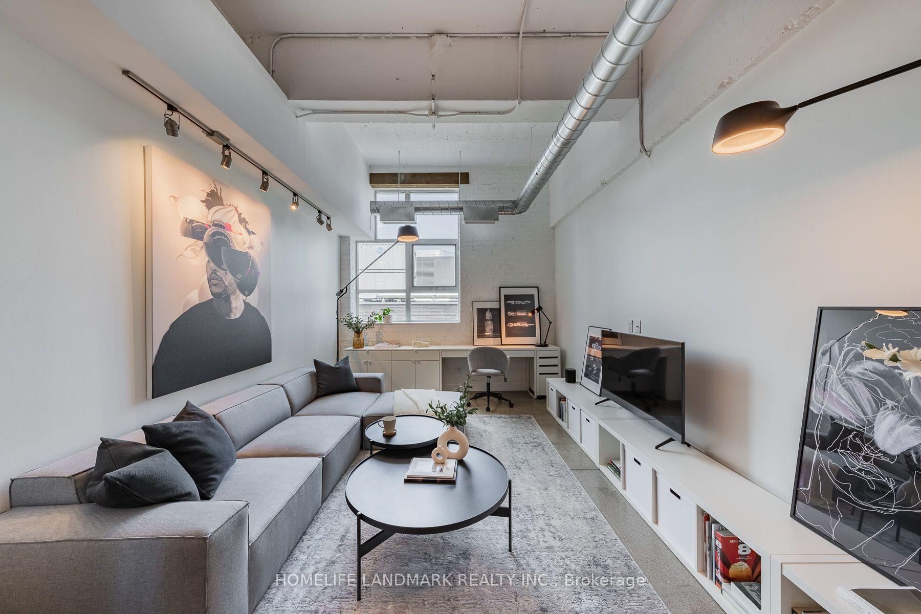 Front of Unit 1036, 155 Dalhousie Street