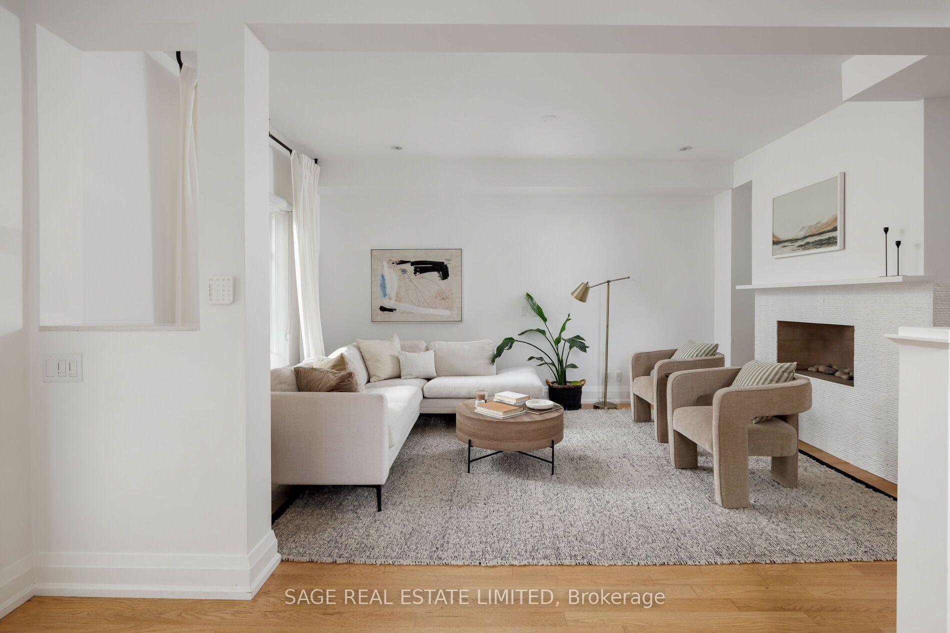 Photo 5 of 32 Edgewood Crescent, Toronto, Rosedale-Moore Park — HOMEH
