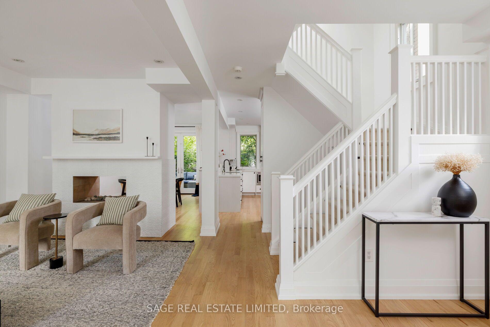 Photo 9 of 32 Edgewood Crescent, Toronto, Rosedale-Moore Park — HOMEH