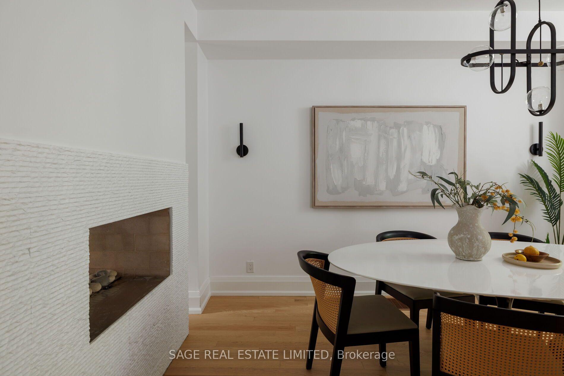 Photo 12 of 32 Edgewood Crescent, Toronto, Rosedale-Moore Park — HOMEH