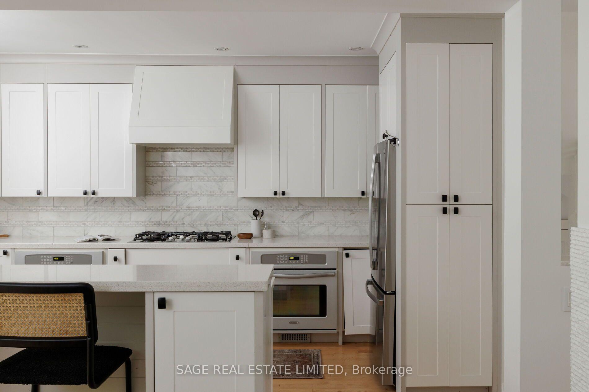 Photo 16 of 32 Edgewood Crescent, Toronto, Rosedale-Moore Park — HOMEH