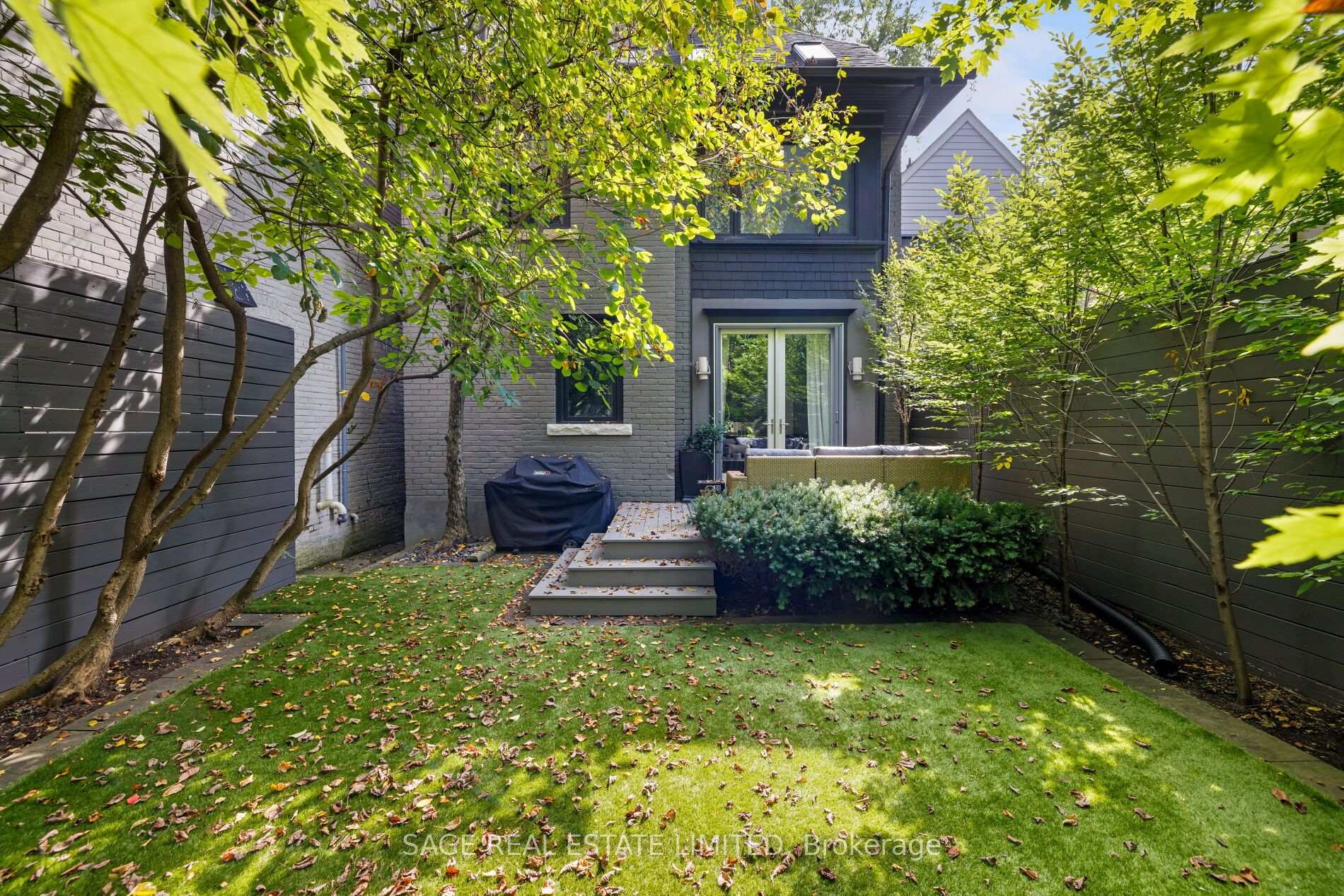 Photo 22 of 32 Edgewood Crescent, Toronto, Rosedale-Moore Park — HOMEH