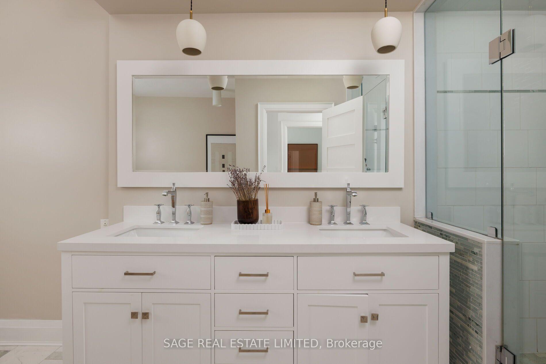 Photo 34 of 32 Edgewood Crescent, Toronto, Rosedale-Moore Park — HOMEH