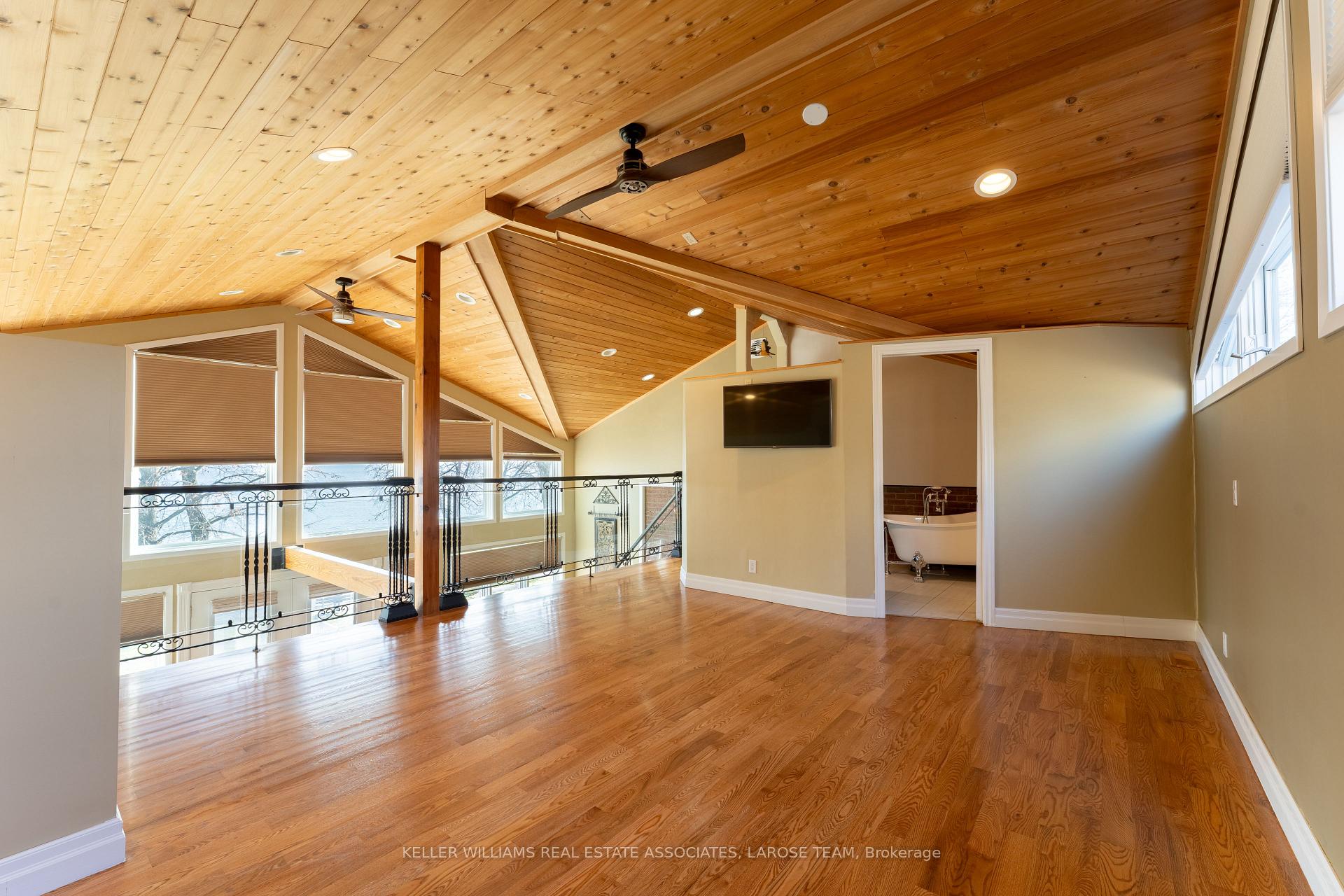 Photo 19 of Unit 4, 75 Maple Avenue S, Mississauga, Port Credit — HOMEH