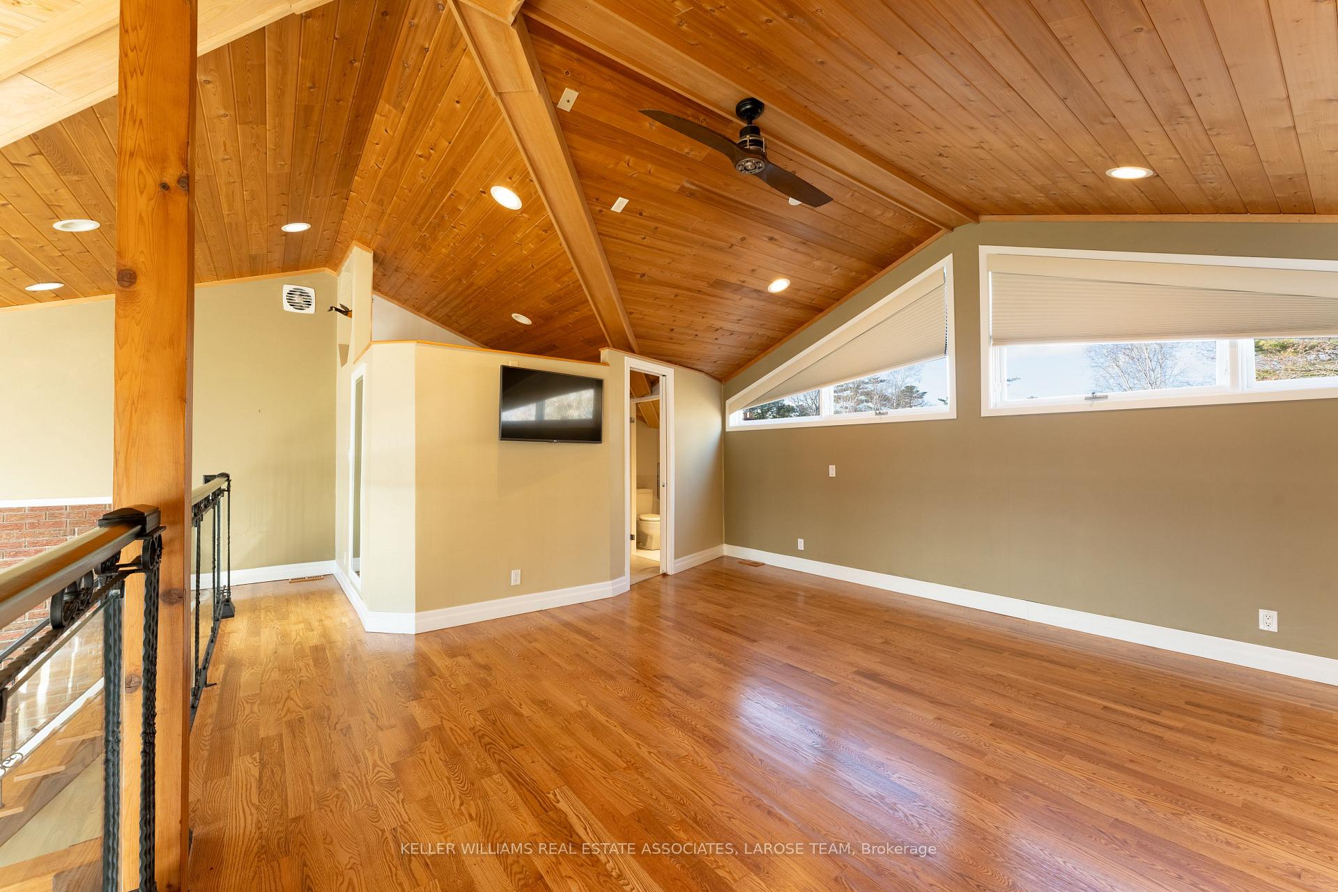 Photo 21 of Unit 4, 75 Maple Avenue S, Mississauga, Port Credit — HOMEH