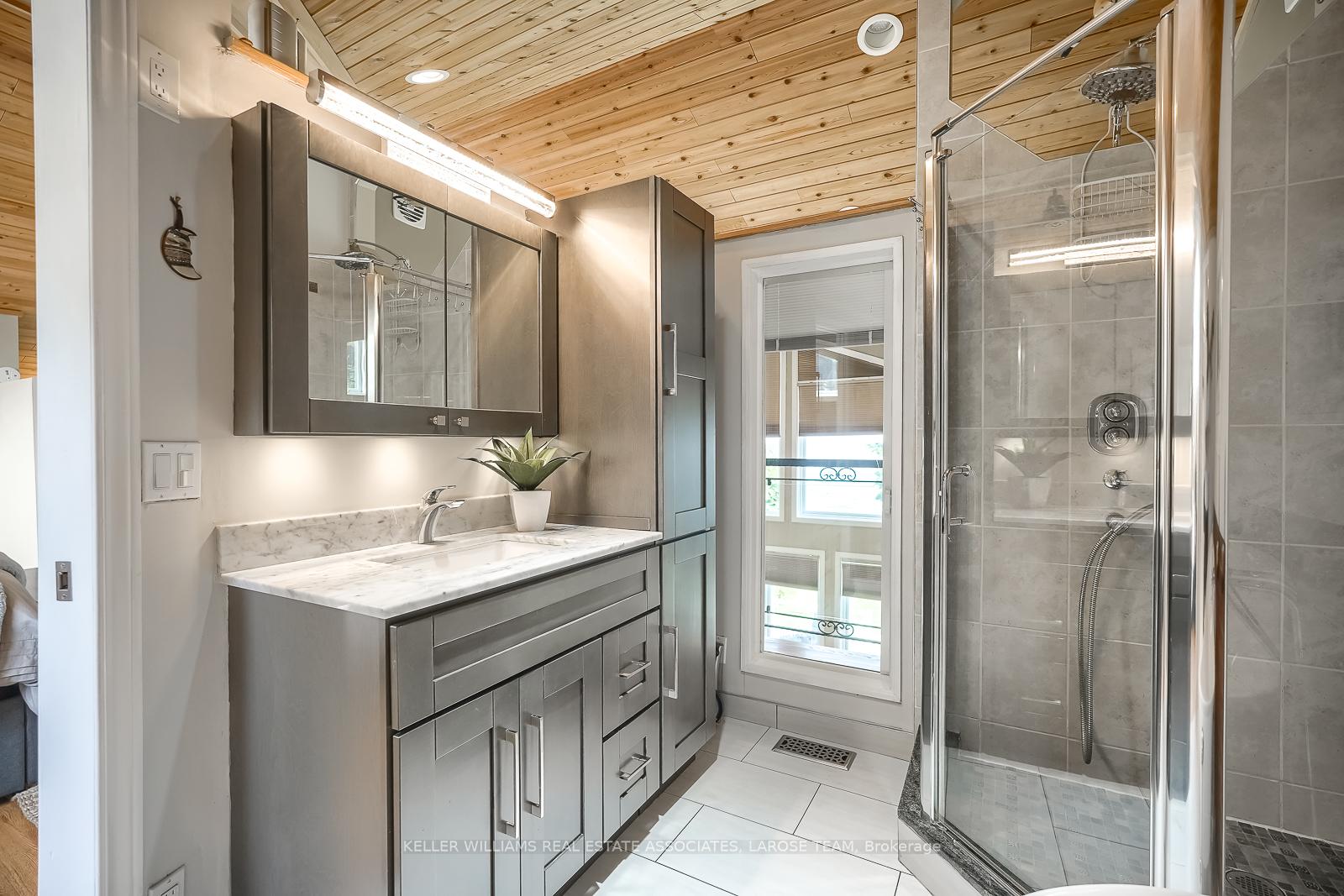 Photo 24 of Unit 4, 75 Maple Avenue S, Mississauga, Port Credit — HOMEH
