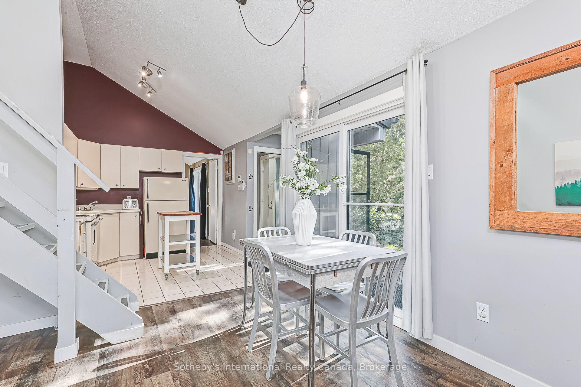 Photo 5 of 442 Oxbow Crescent, Collingwood — HOMEH
