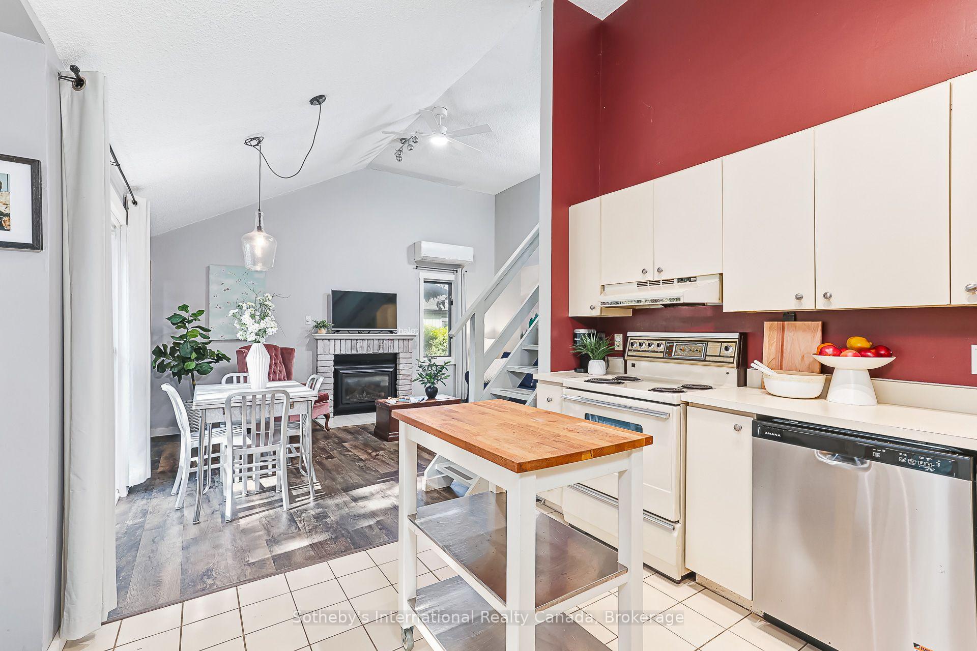Photo 6 of 442 Oxbow Crescent, Collingwood — HOMEH