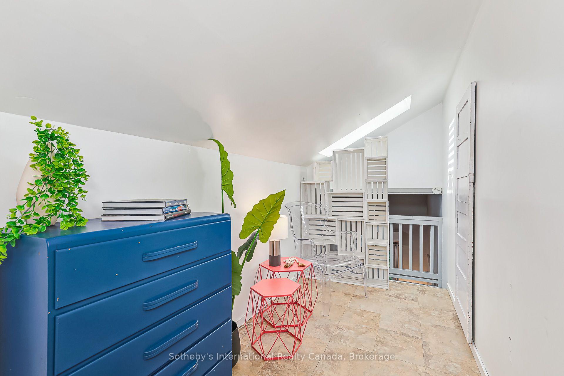 Photo 17 of 442 Oxbow Crescent, Collingwood — HOMEH