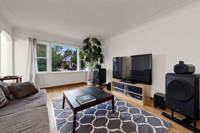 Photo 5 of 357 East 17th Street, Hamilton, Eastmount — HOMEH