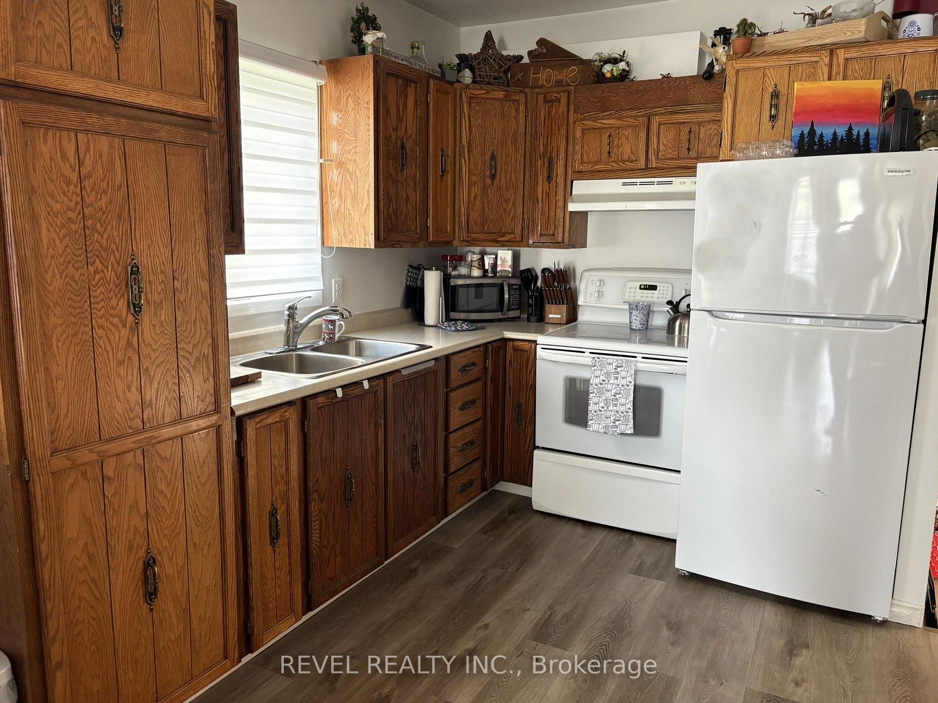 Photo 9 of 131 Brunetville Road, Kapuskasing — HOMEH