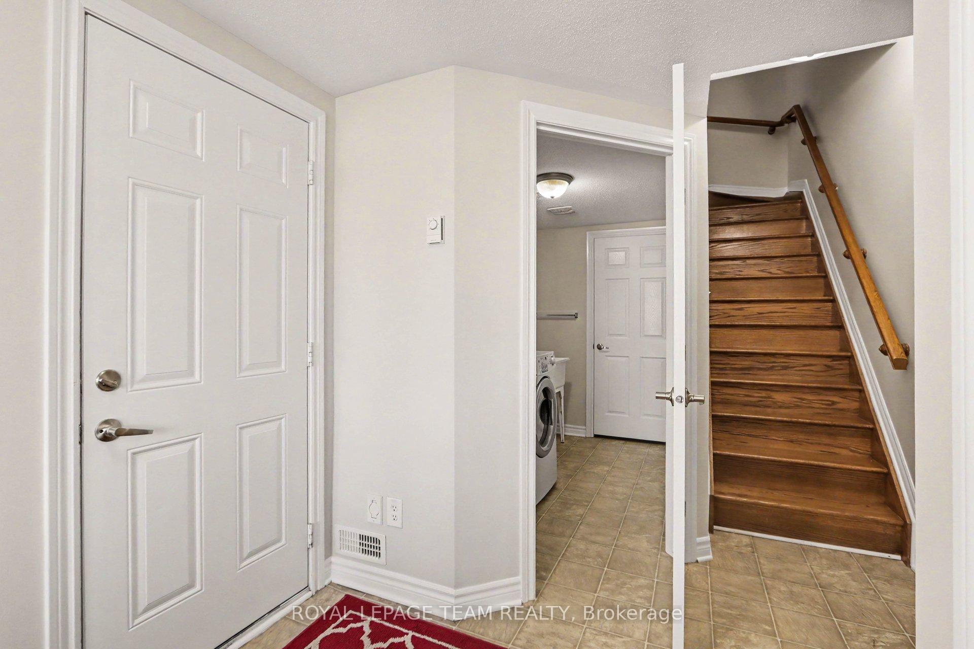 Photo 5 of 2100 Madrid Avenue, Ottawa, Barrhaven - Heritage Park — HOMEH