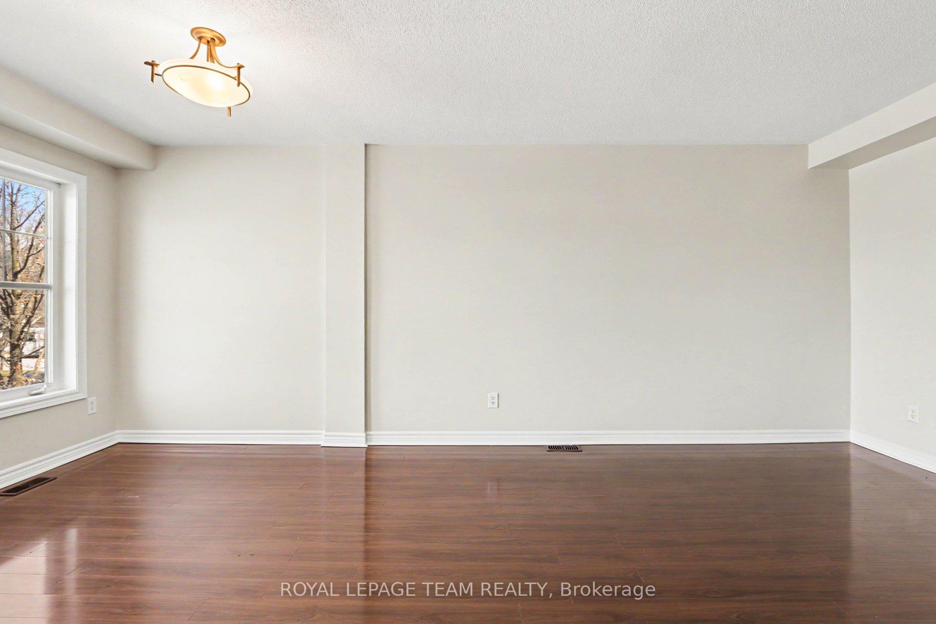 Photo 8 of 2100 Madrid Avenue, Ottawa, Barrhaven - Heritage Park — HOMEH