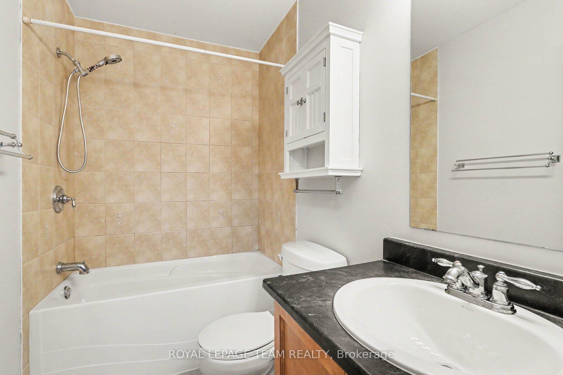 Photo 25 of 2100 Madrid Avenue, Ottawa, Barrhaven - Heritage Park — HOMEH