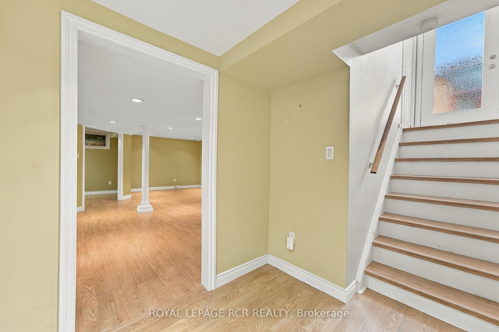 Photo 24 of 70 Tecumseh Drive, Aurora, Aurora Heights — HOMEH