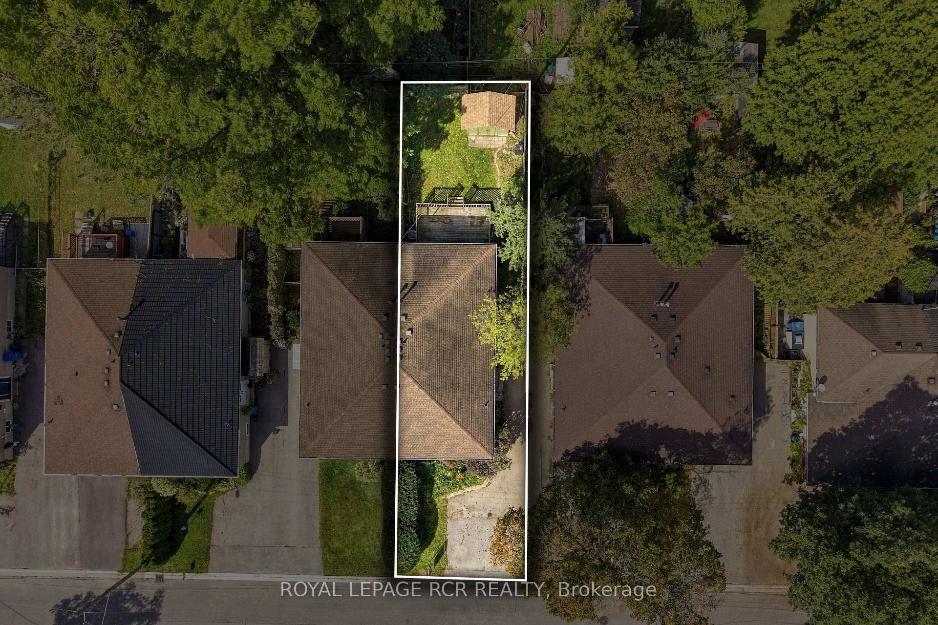 Photo 46 of 70 Tecumseh Drive, Aurora, Aurora Heights — HOMEH
