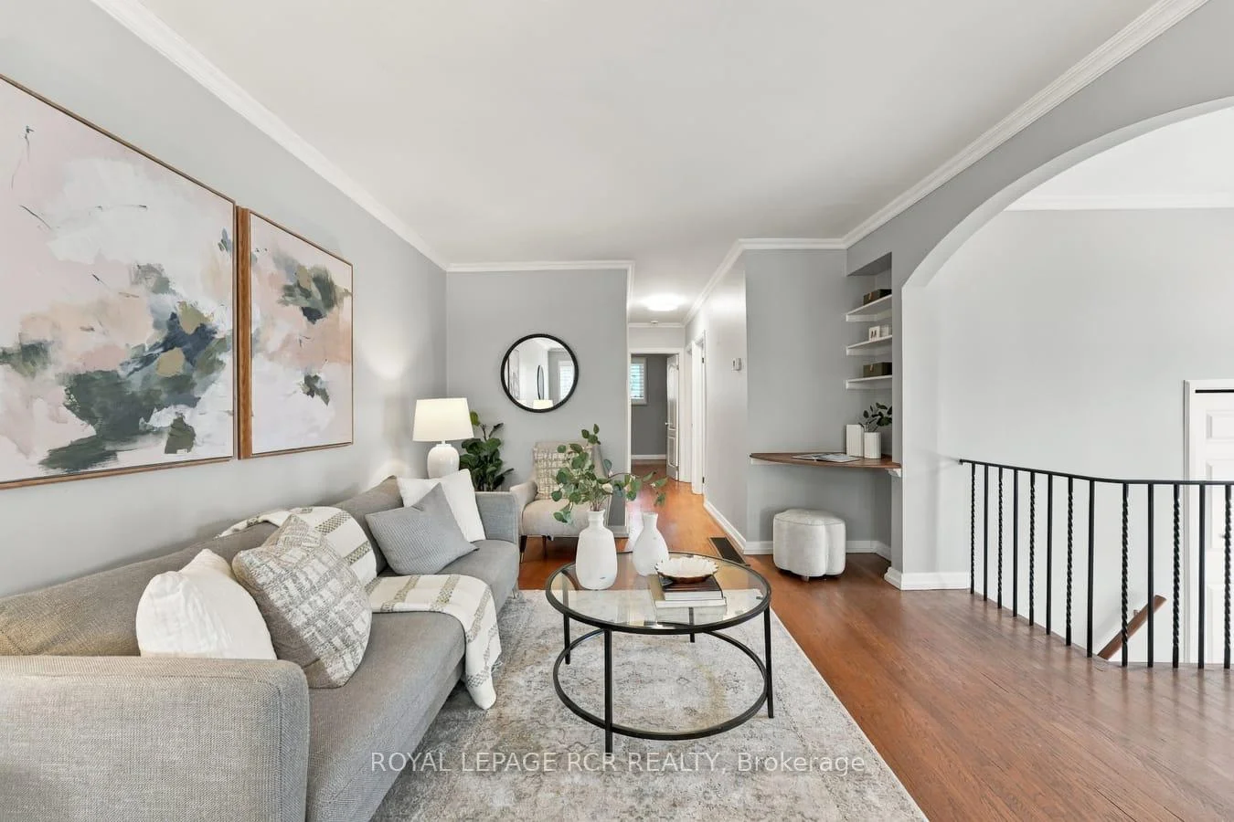 Photo 9 of 70 Tecumseh Drive, Aurora, Aurora Heights — HOMEH