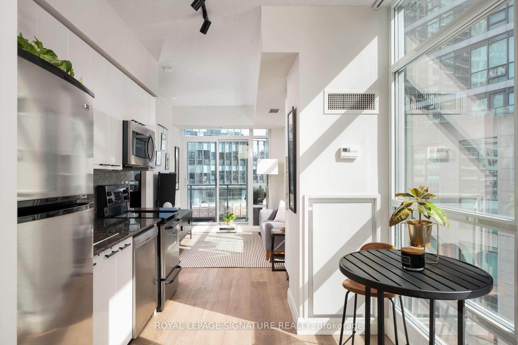 Front of Unit 804, 15 Bruyeres Mews