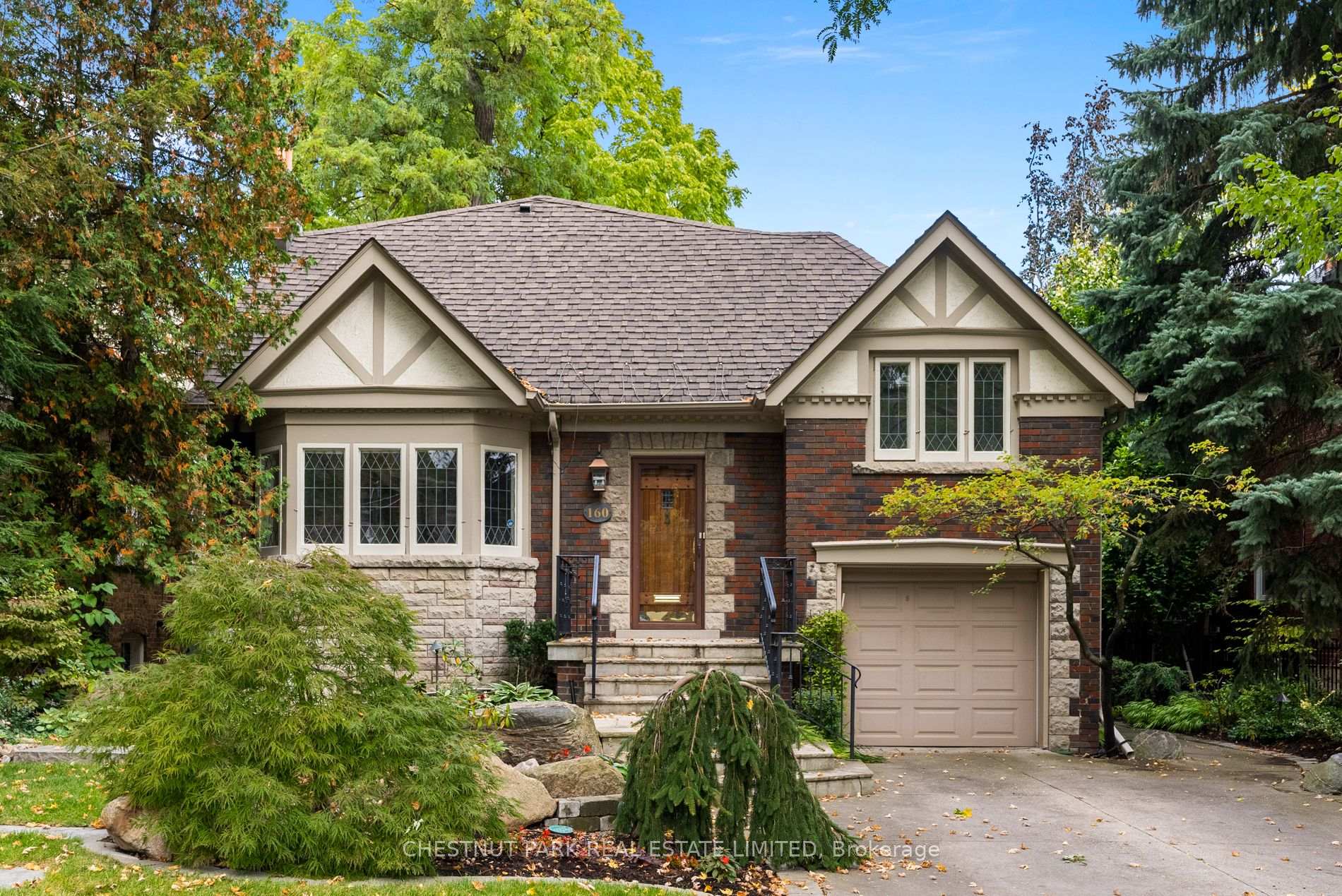 Photo 2 of 160 Cortleigh Boulevard, Toronto, Lawrence Park South — HOMEH