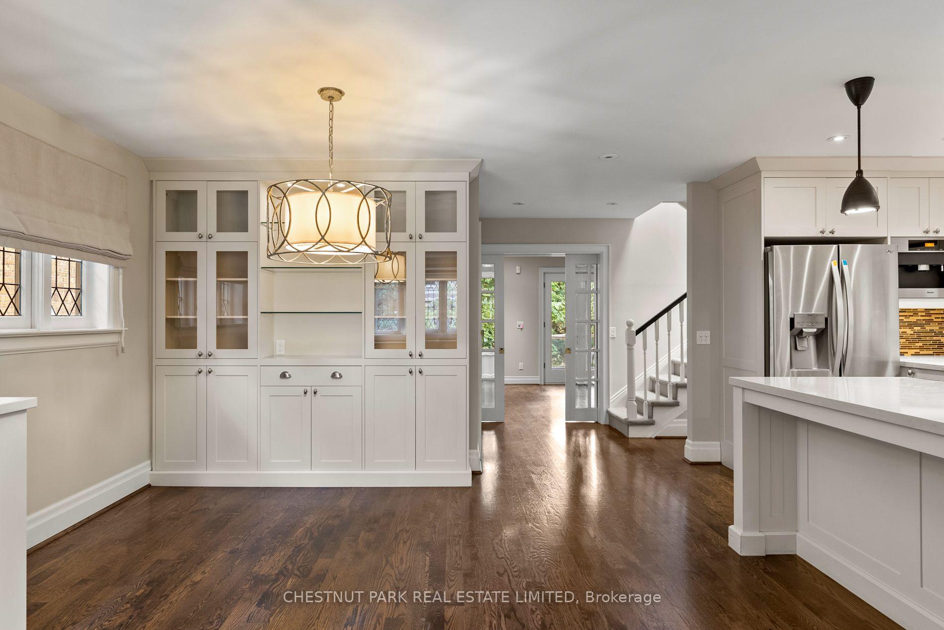 Photo 7 of 160 Cortleigh Boulevard, Toronto, Lawrence Park South — HOMEH
