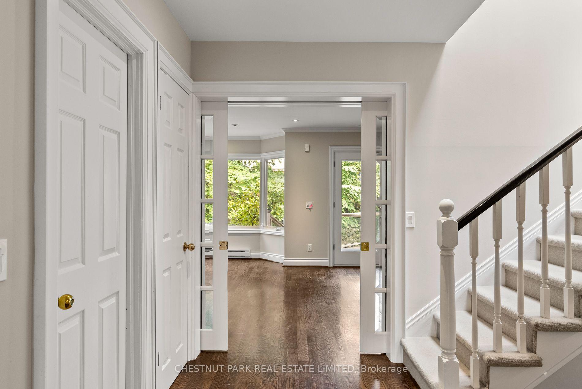 Photo 14 of 160 Cortleigh Boulevard, Toronto, Lawrence Park South — HOMEH