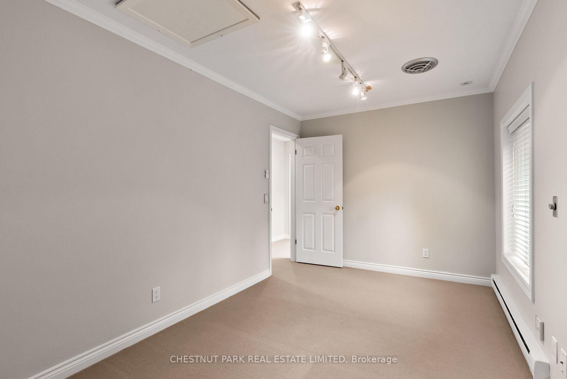 Photo 26 of 160 Cortleigh Boulevard, Toronto, Lawrence Park South — HOMEH