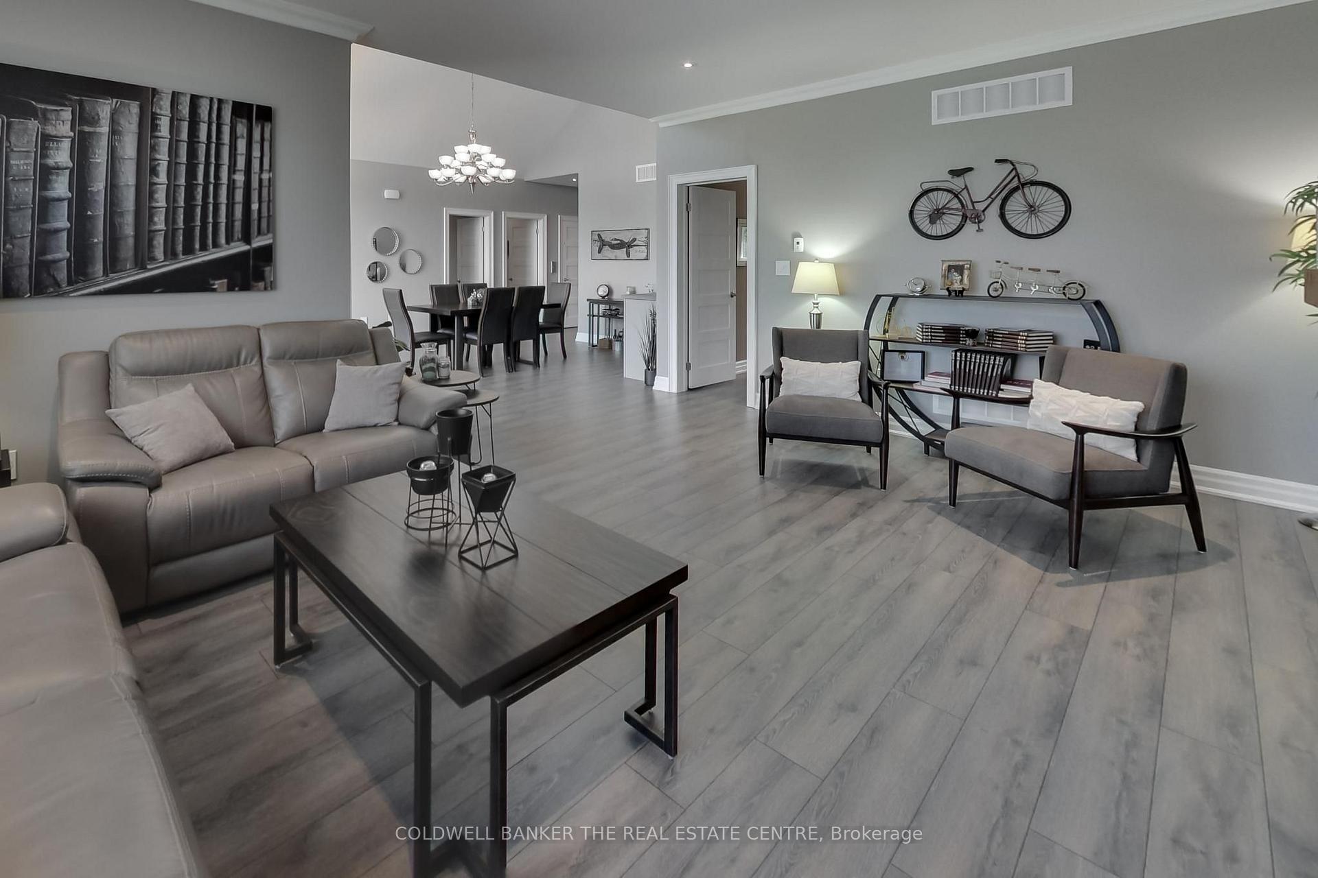 Photo 13 of 224 Lakeshore Road E, Oro-Medonte, Rural Oro-Medonte — HOMEH