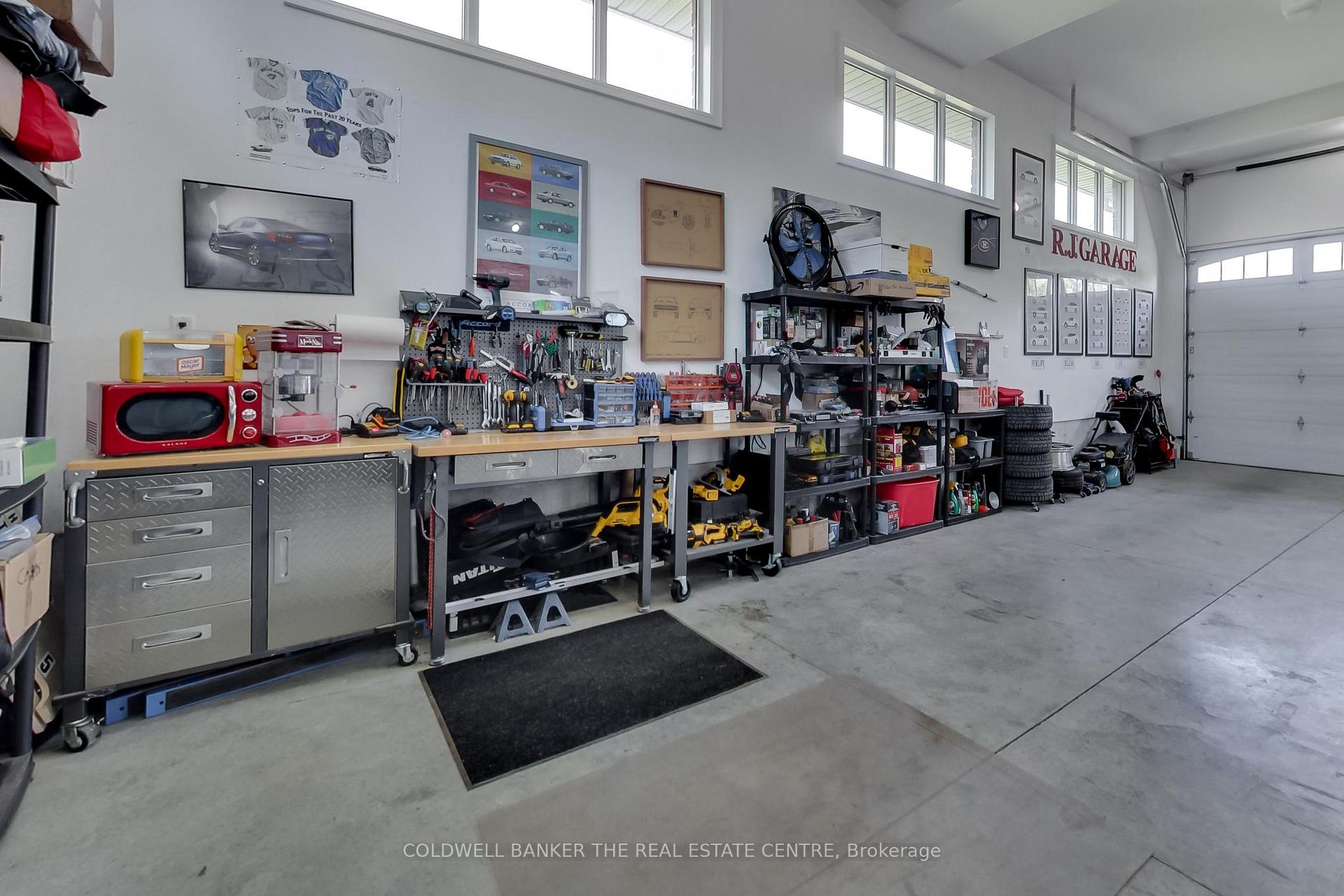 Photo 33 of 224 Lakeshore Road E, Oro-Medonte, Rural Oro-Medonte — HOMEH