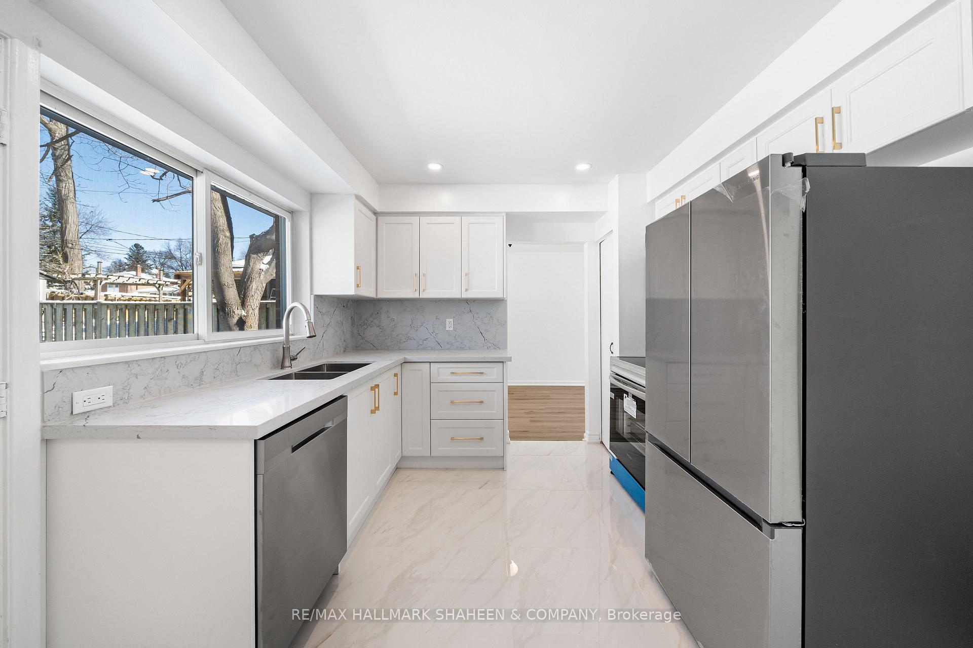Photo 8 of Unit Main, 96 Rameau Drive, North York, Hillcrest Village — HOMEH