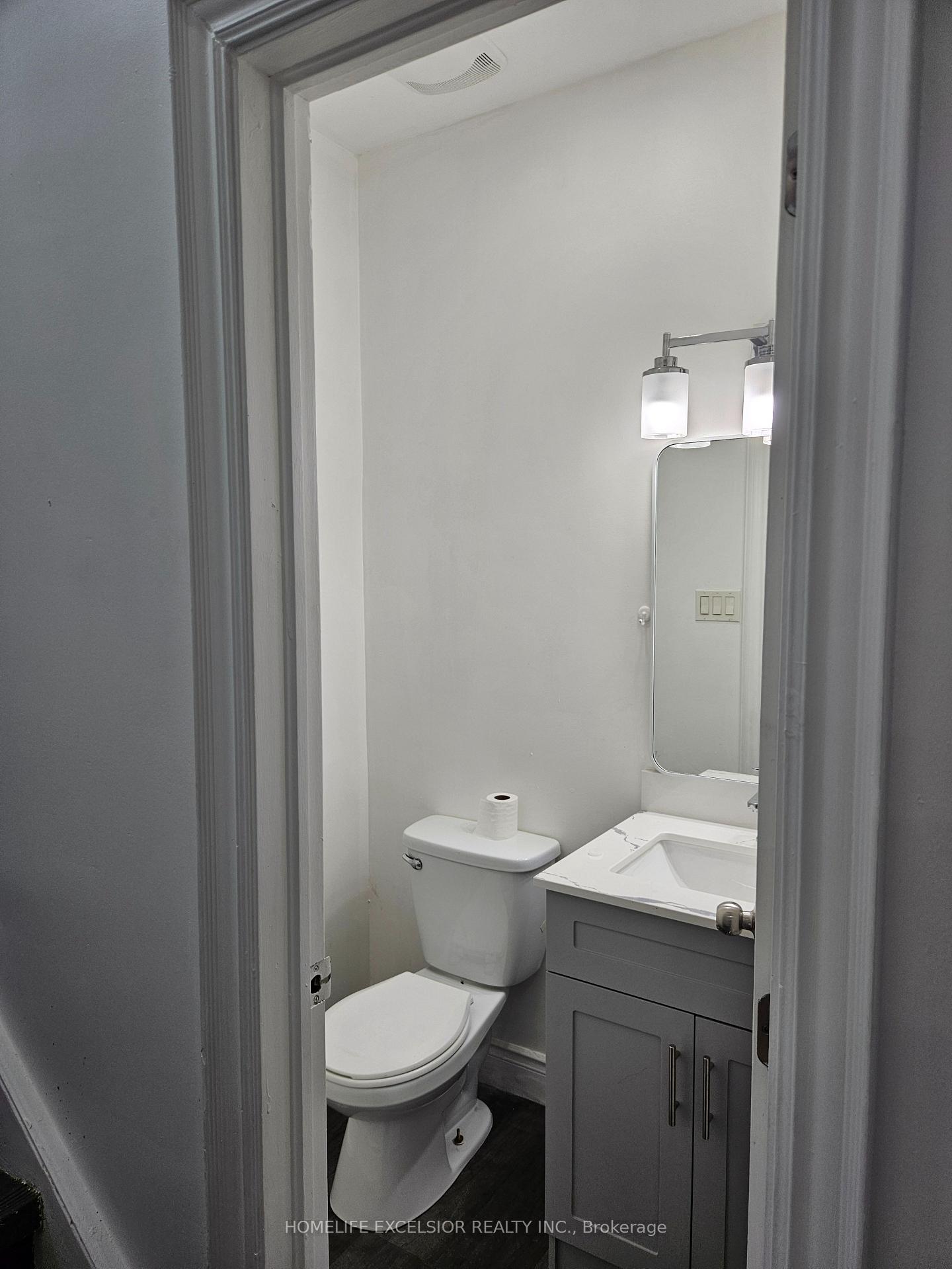 Photo 6 of 82 Pandora Circle, Scarborough, Woburn — HOMEH