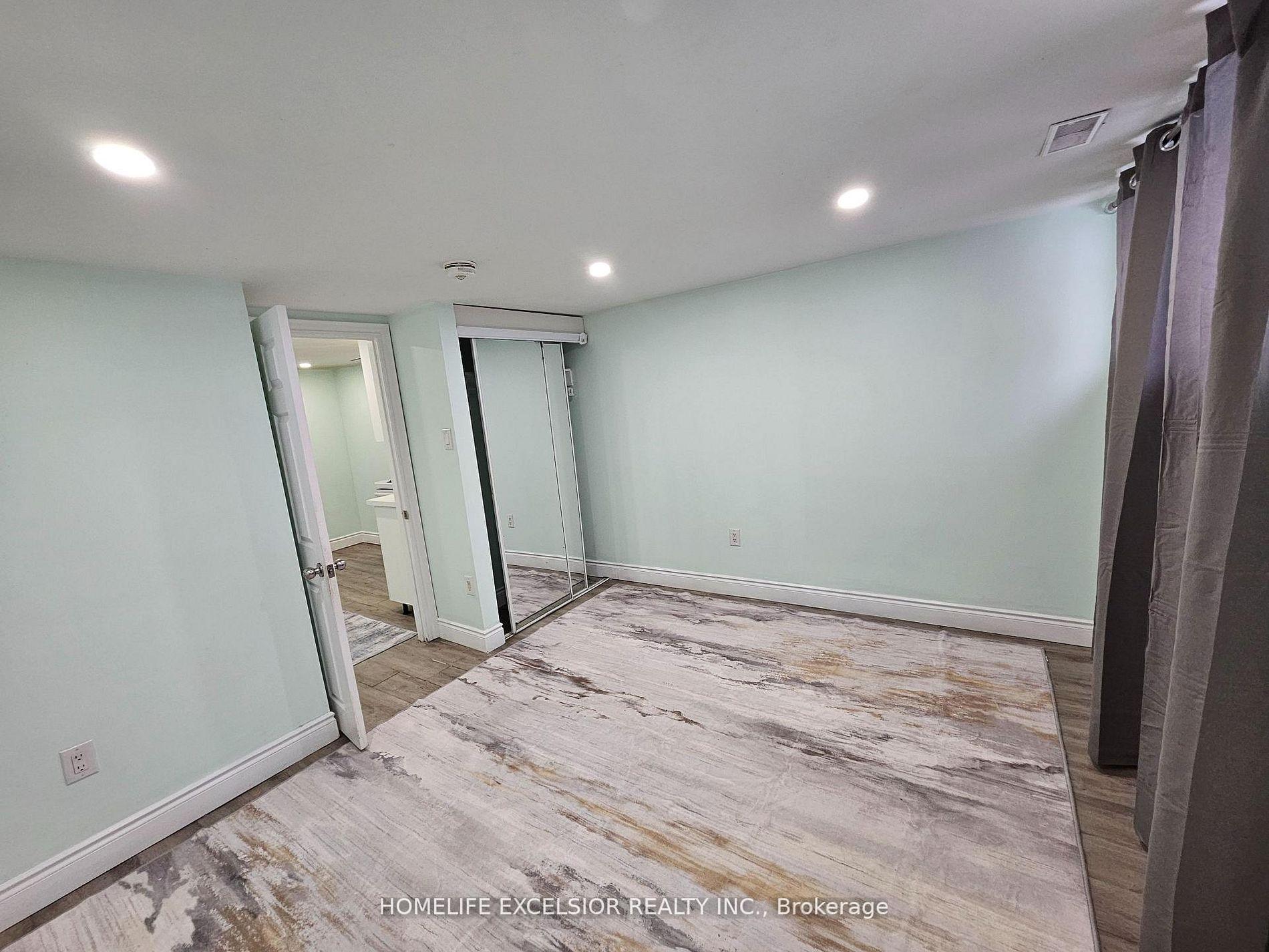 Photo 11 of 82 Pandora Circle, Scarborough, Woburn — HOMEH