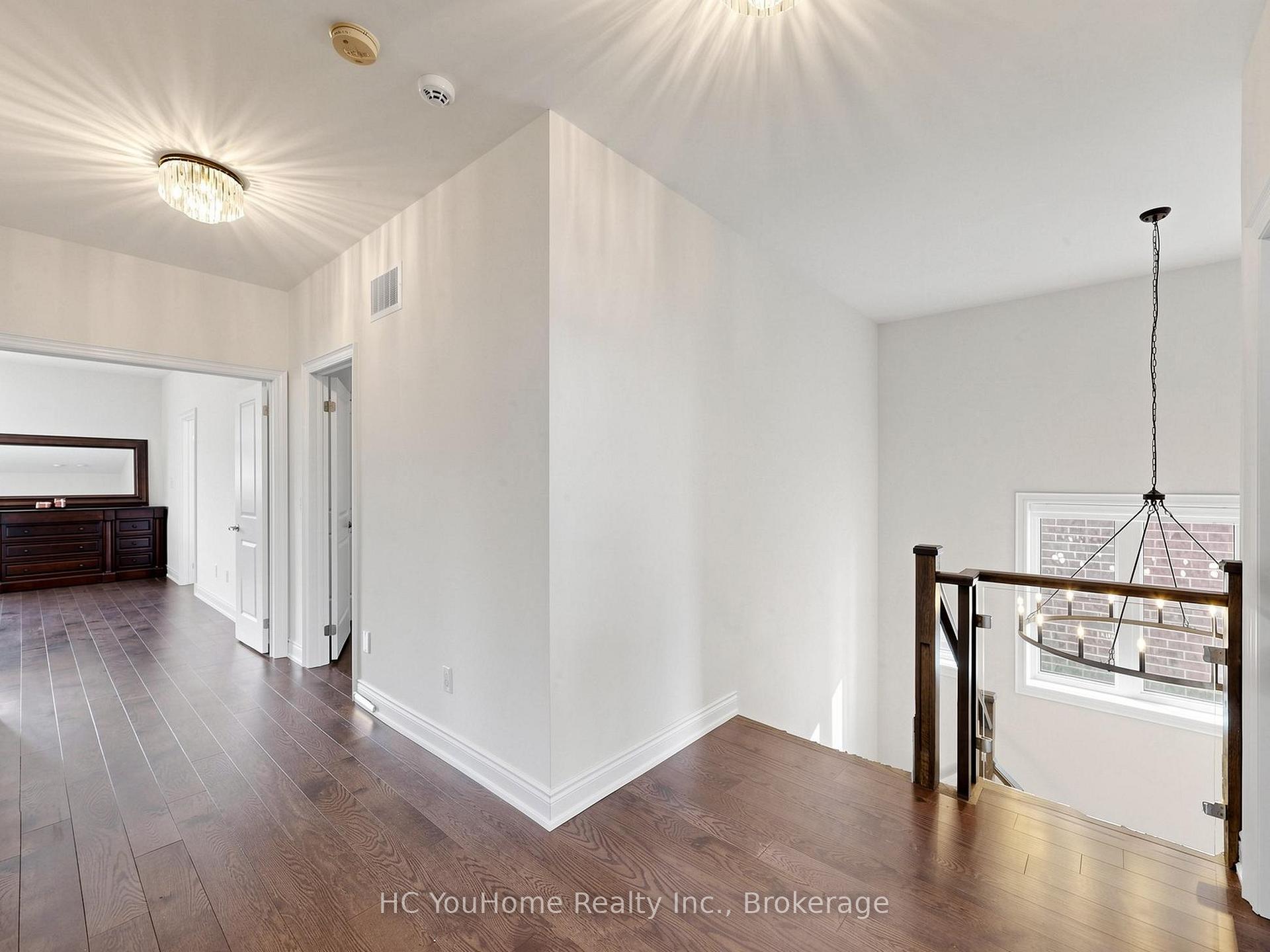 Photo 22 of 70 Threshing Mill Boulevard, Oakville, Glenorchy — HOMEH