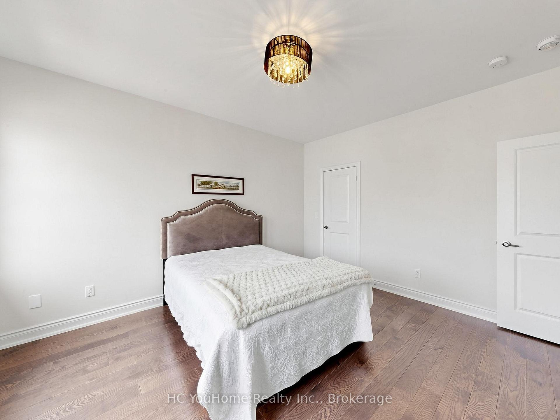 Photo 31 of 70 Threshing Mill Boulevard, Oakville, Glenorchy — HOMEH