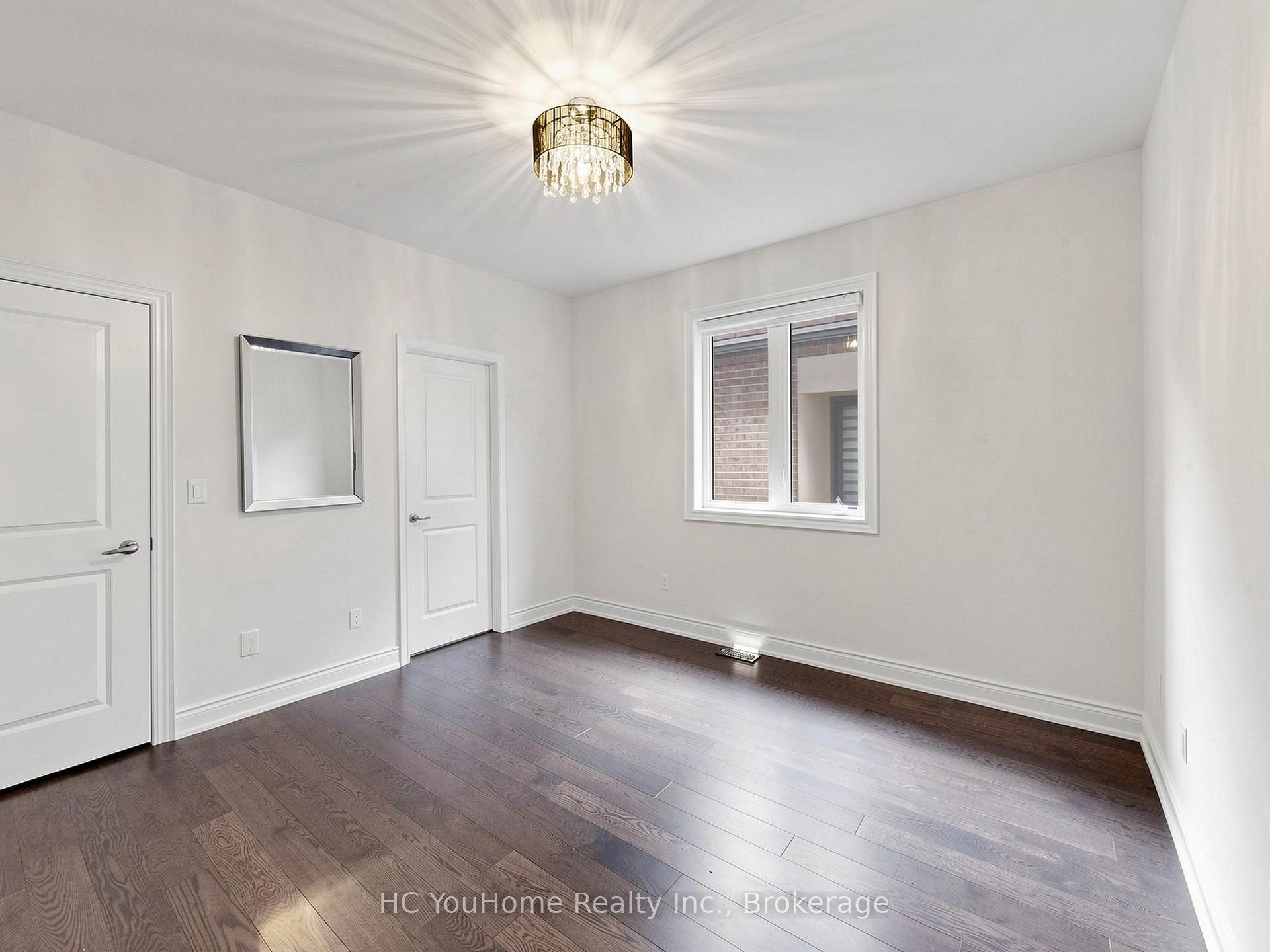Photo 36 of 70 Threshing Mill Boulevard, Oakville, Glenorchy — HOMEH