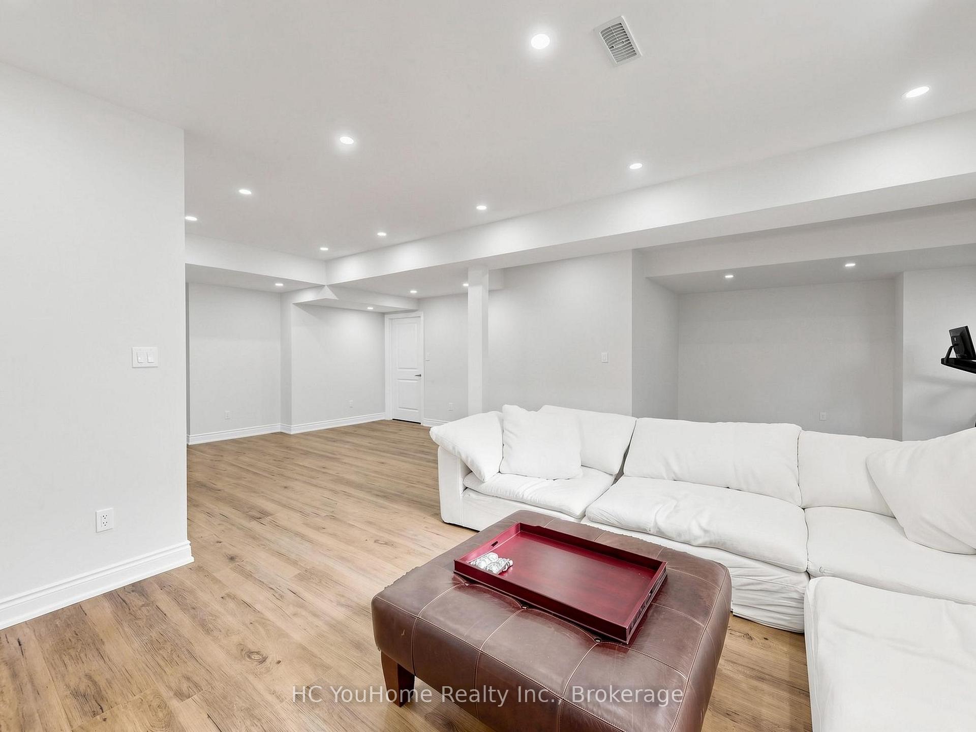 Photo 45 of 70 Threshing Mill Boulevard, Oakville, Glenorchy — HOMEH