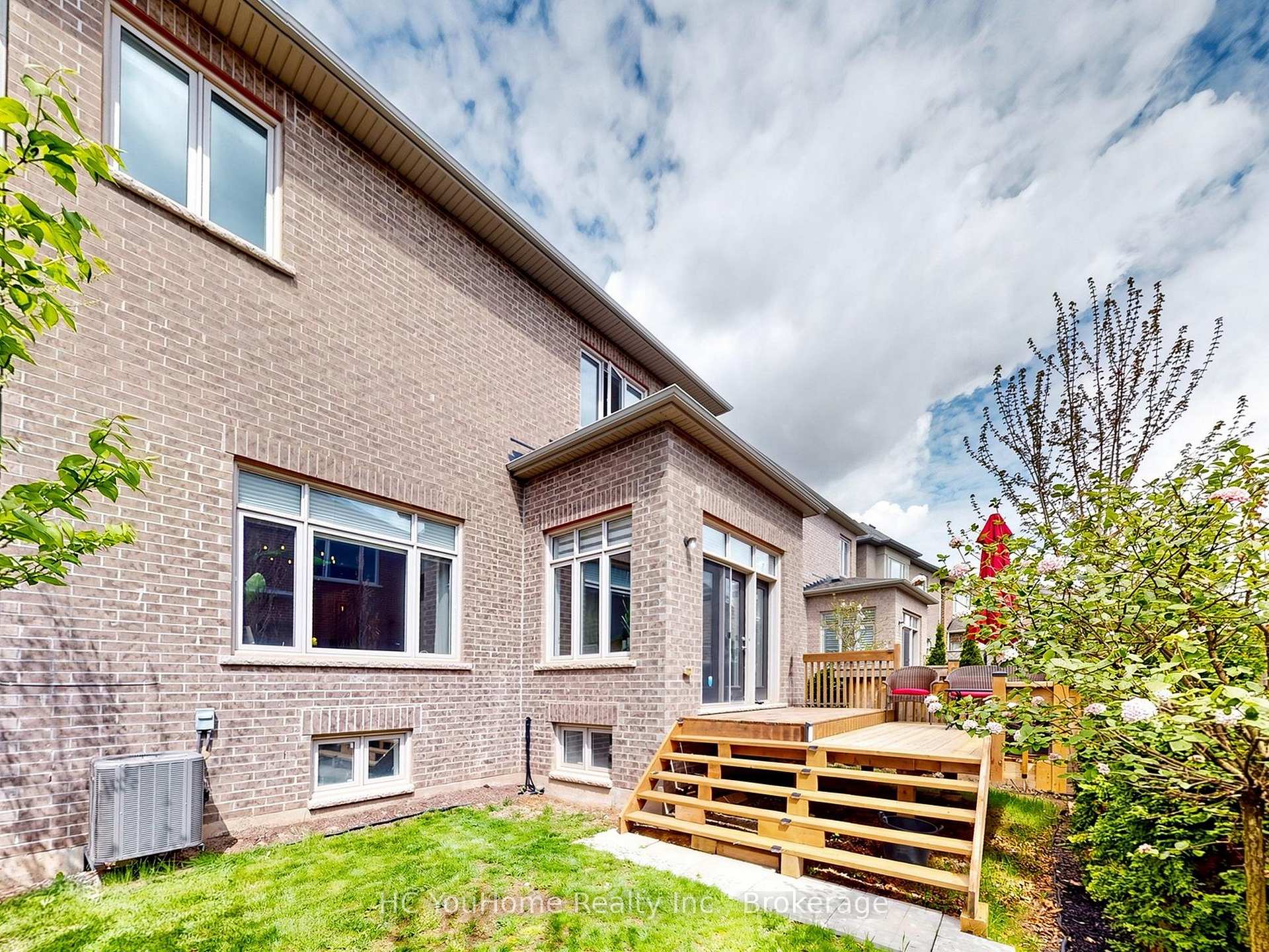 Photo 50 of 70 Threshing Mill Boulevard, Oakville, Glenorchy — HOMEH