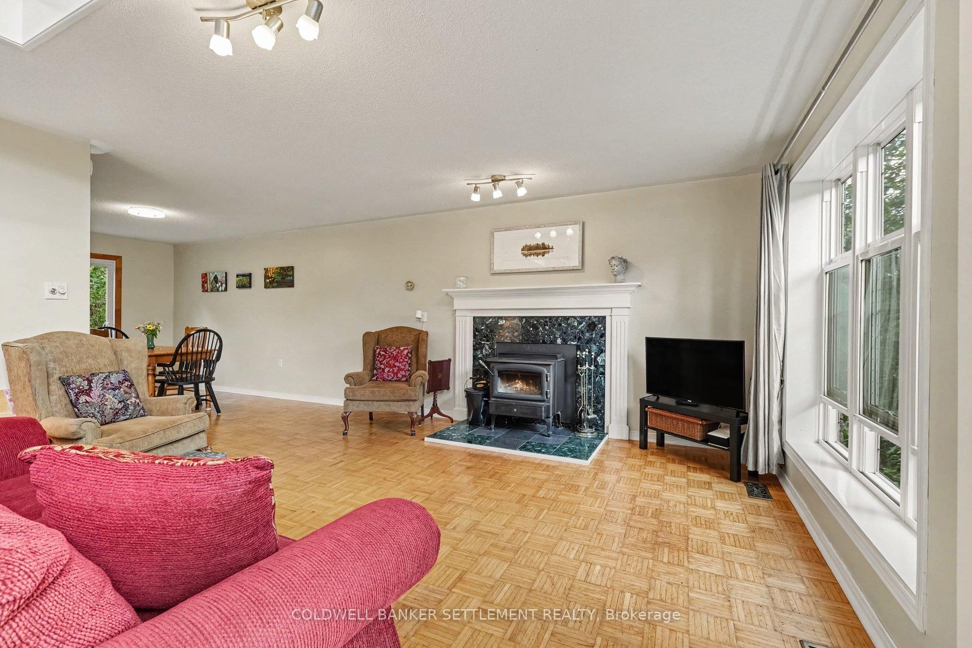 Photo 7 of 346 Norris Road, Tay Valley, Bathurst/Burgess & Sherbrooke (Bathurst) Twp — HOMEH