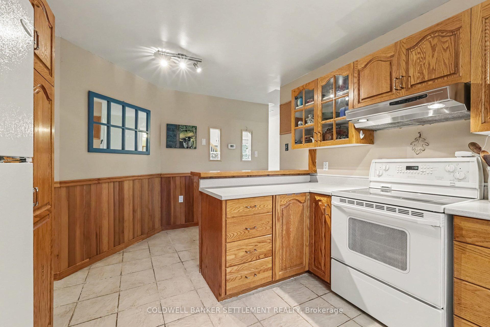 Photo 11 of 346 Norris Road, Tay Valley, Bathurst/Burgess & Sherbrooke (Bathurst) Twp — HOMEH