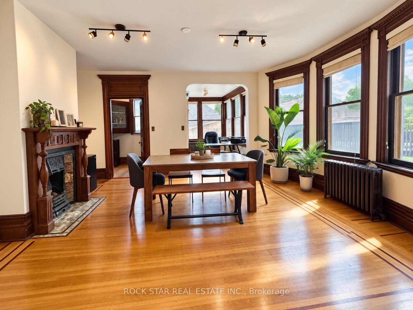 Photo 3 of 75-77 Sherman Avenue S, Hamilton, Gibson — HOMEH