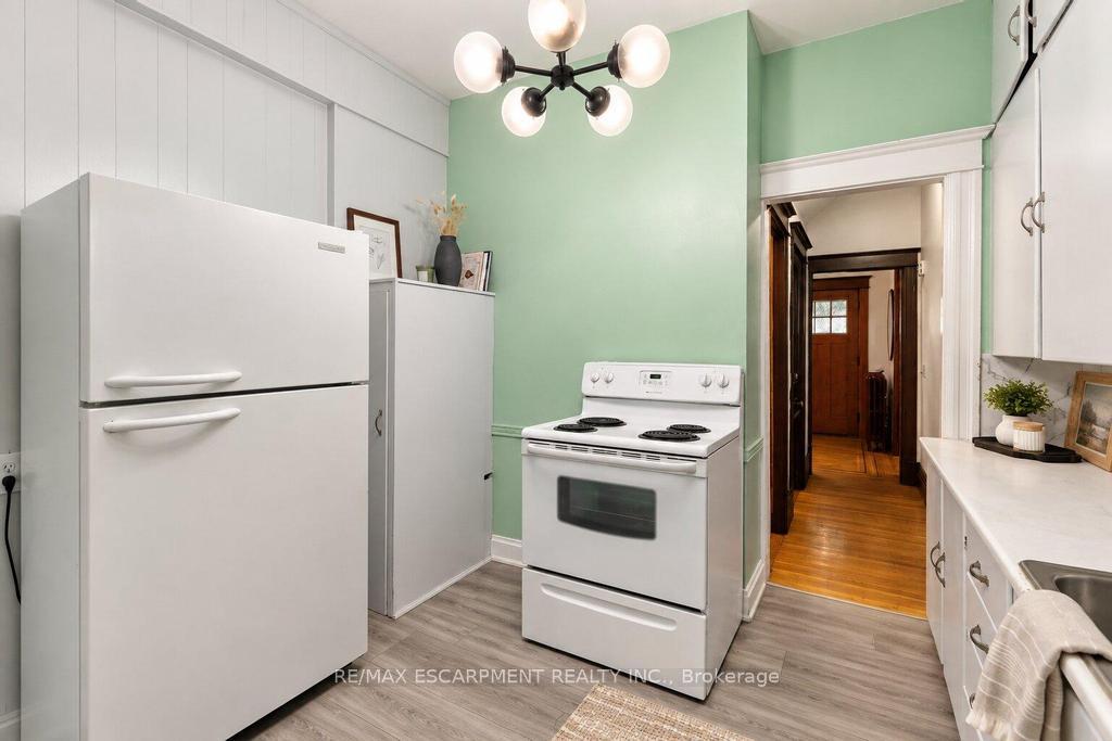 Photo 12 of 61 Garfield Avenue S, Hamilton, Gibson — HOMEH