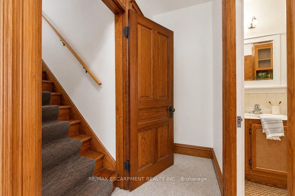 Photo 21 of 61 Garfield Avenue S, Hamilton, Gibson — HOMEH